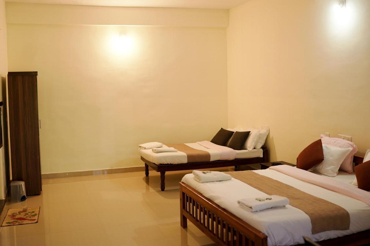 Wayanad Royal Stream Bed and Breakfast Kalpatta Buitenkant foto