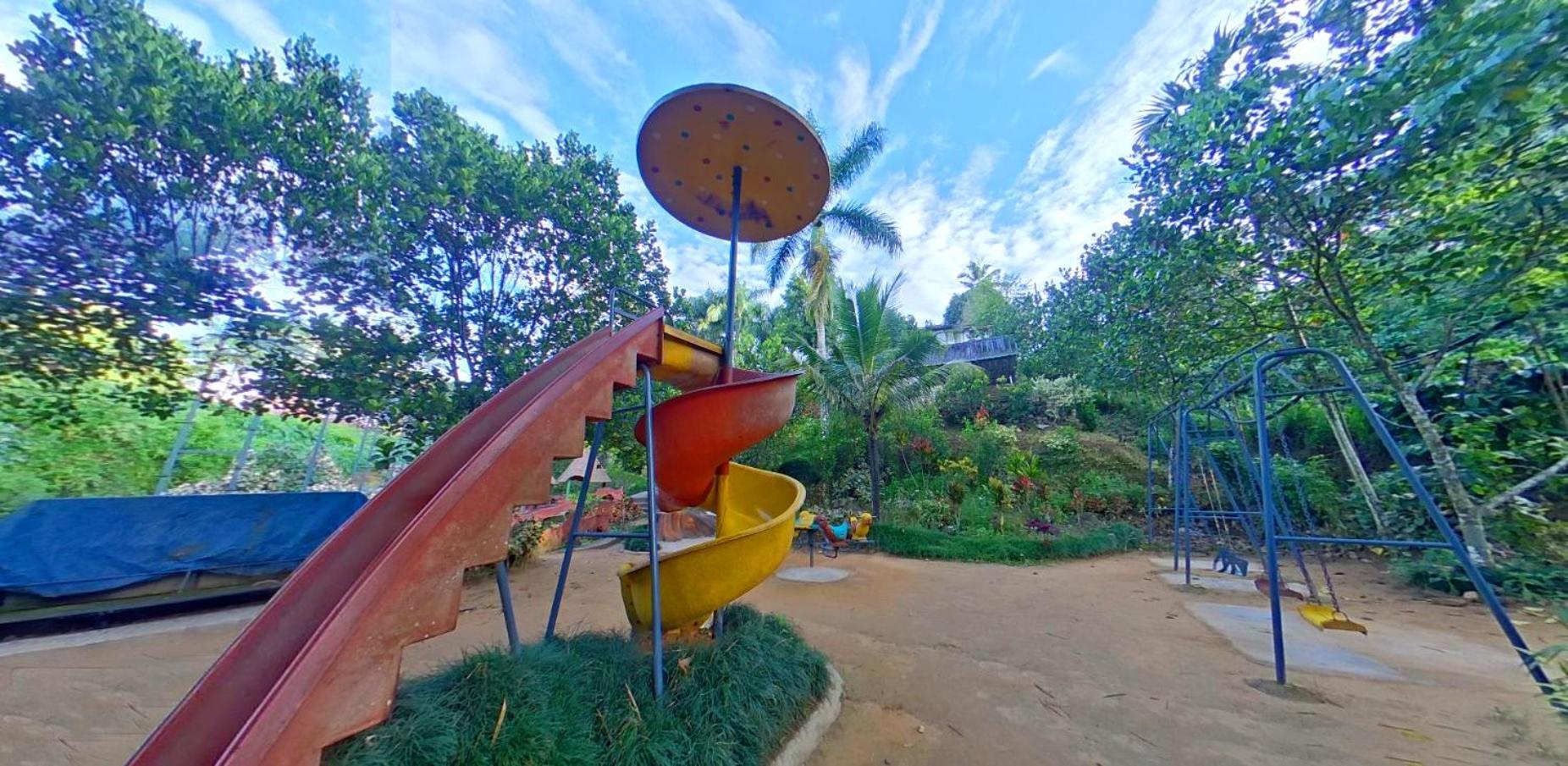 Wayanad Royal Stream Bed and Breakfast Kalpatta Buitenkant foto