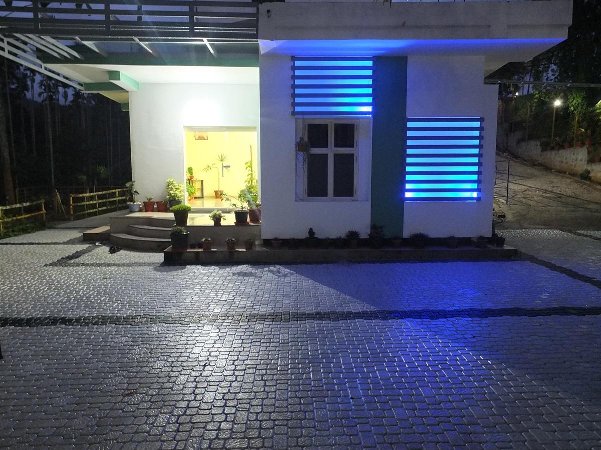 Wayanad Royal Stream Bed and Breakfast Kalpatta Buitenkant foto